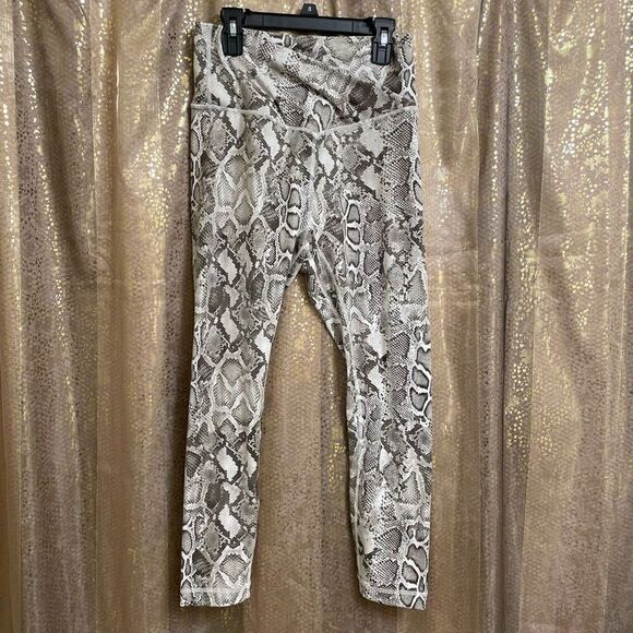 Victorias Secret Love Cloud Crossover Snake Skin Print Leggings Size 10 NWOT - Picture 1 of 8